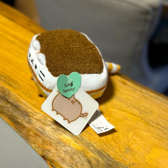 Pusheen- Tiramisu Plush Squishy brand new - Picture 2 of 3